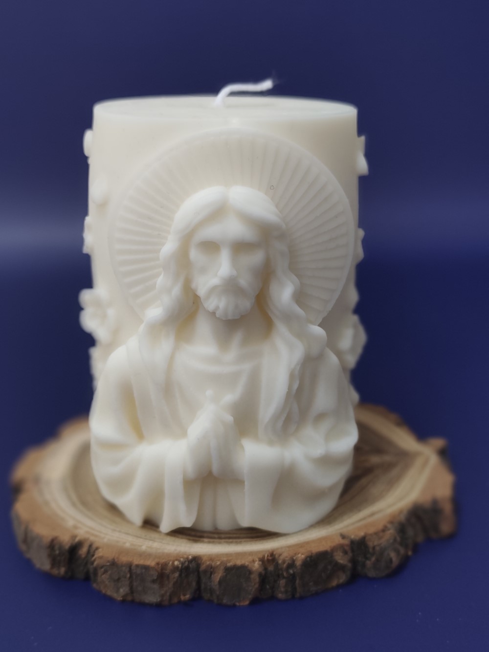 Świeca sojowa dekoracyjna wolnostojąca, bezzapachowa / Jezus Chrystus 295 g